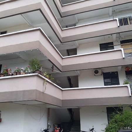 Homestay Idaman Tun Hussein Perai Exterior foto