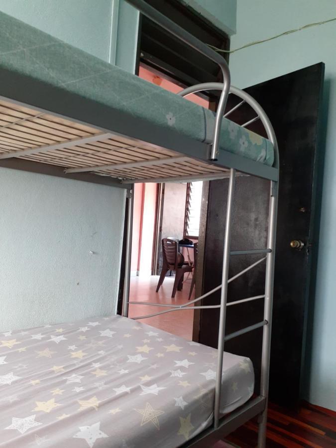 Homestay Idaman Tun Hussein Perai Exterior foto