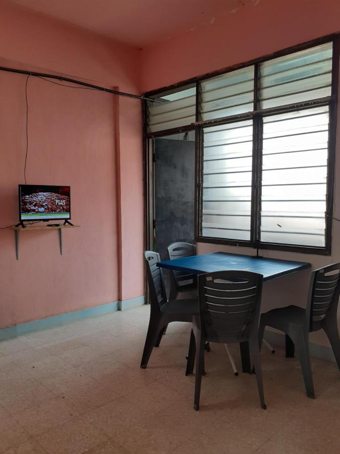 Homestay Idaman Tun Hussein Perai Exterior foto