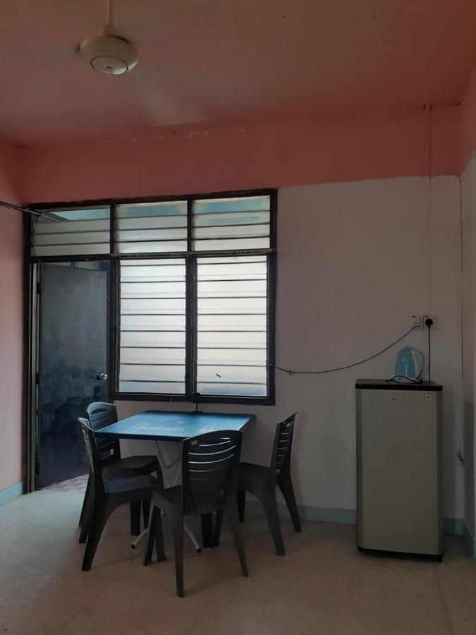 Homestay Idaman Tun Hussein Perai Exterior foto